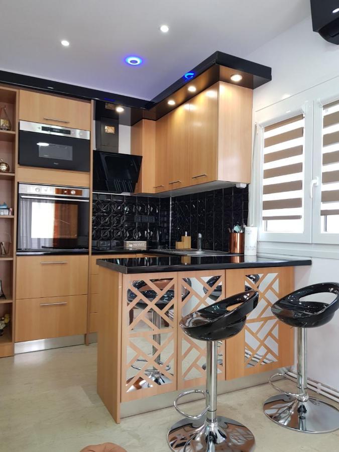 דירות Peraía Perea 5 Star מראה חיצוני תמונה