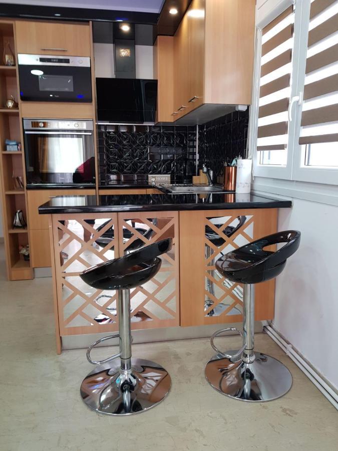 דירות Peraía Perea 5 Star מראה חיצוני תמונה